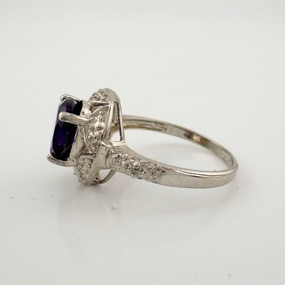 Beautiful Dark Purple Amethyst and Diamond Accent Ring - Sterling Silver Size 7. - Picture 12 of 16